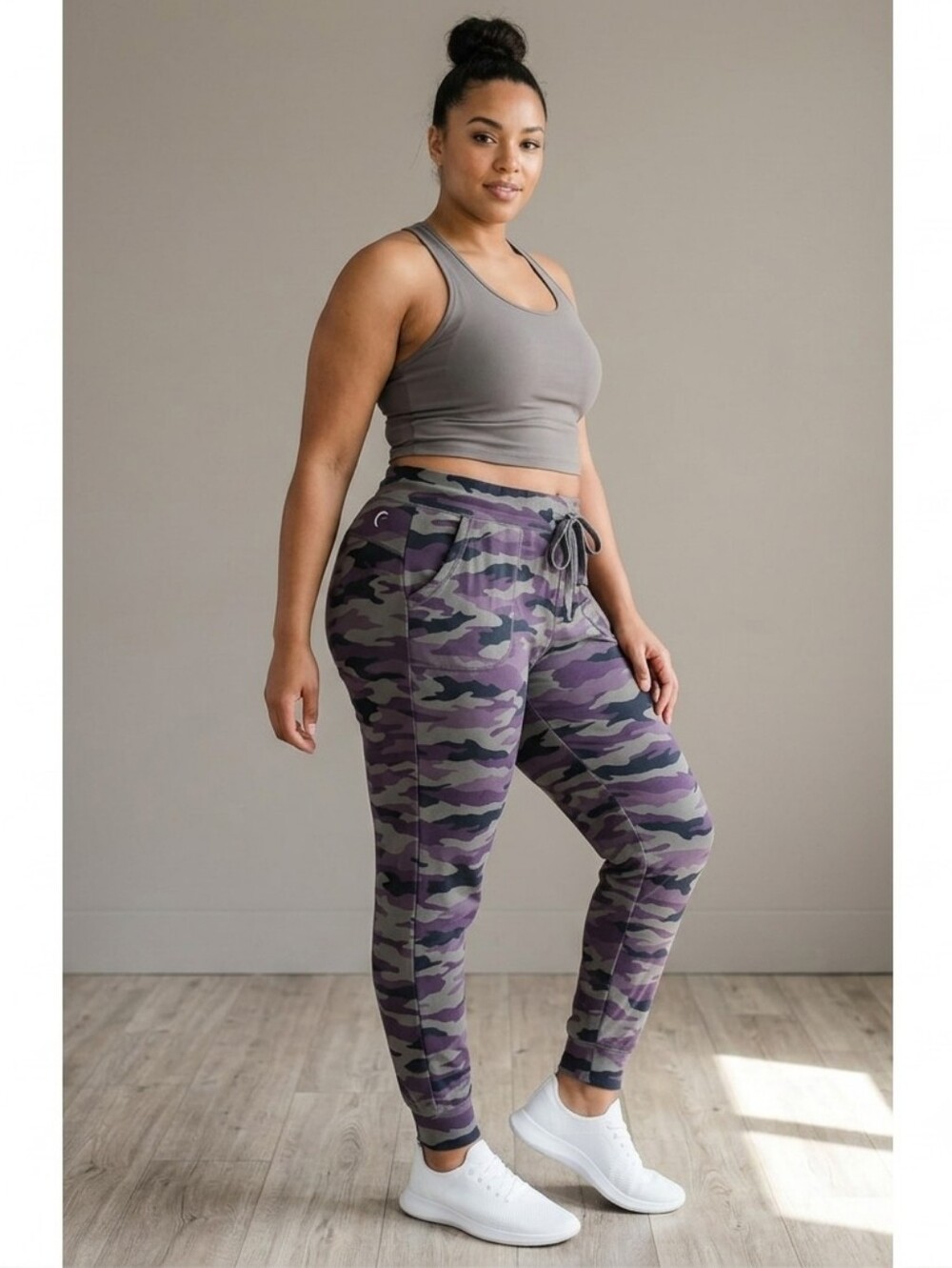 Zyia Purple Camo Peak Joggers — Size Large